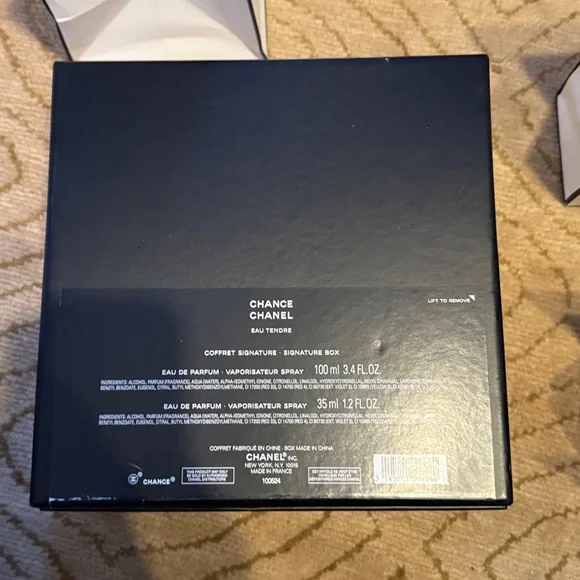 Chanel White Box with Black Accents - Picture 14 of 16